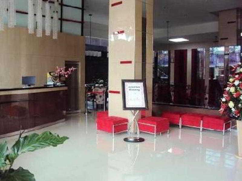 Scarlet Dago Hotel Бандунг Екстериор снимка